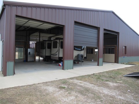 Agricultural Land with Large Shop