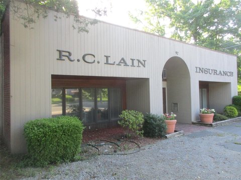 Mixed-Use Building in Prime Location