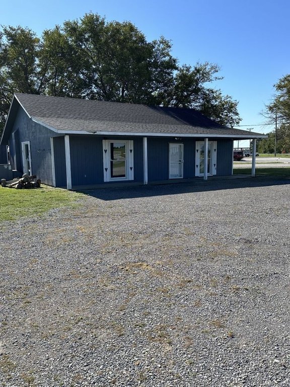 2380 S Main St, Charleston, MO 63834