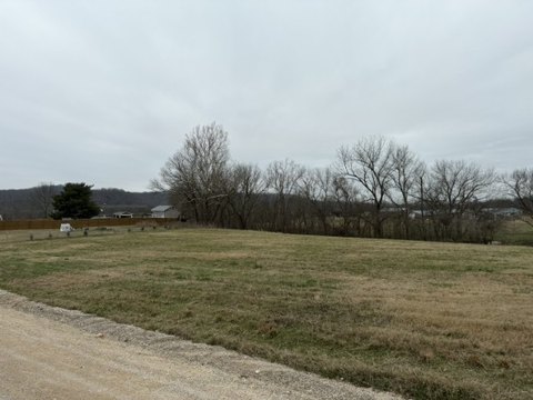 Unrestricted Land in Siloam Springs