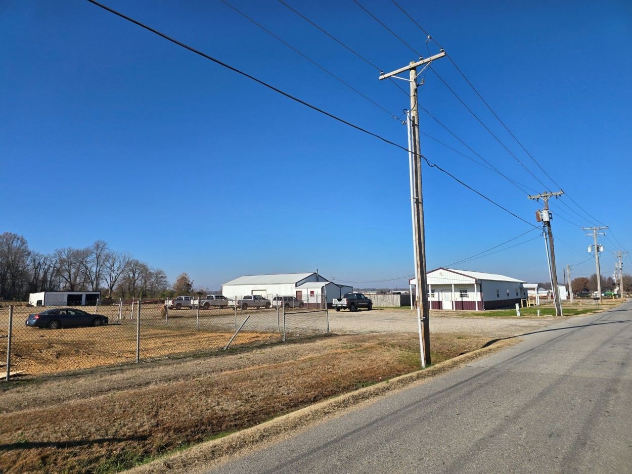 Commercial Property with Expansion Potential