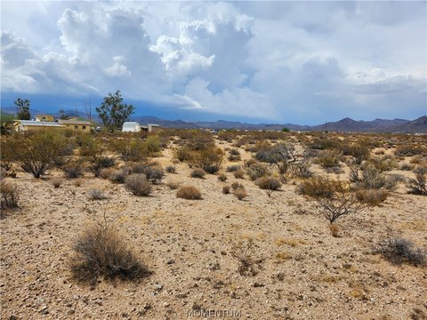 LAND - Golden Valley, AZ
