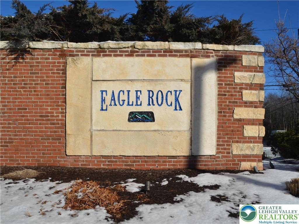 Residential Lot in Eagle Rock