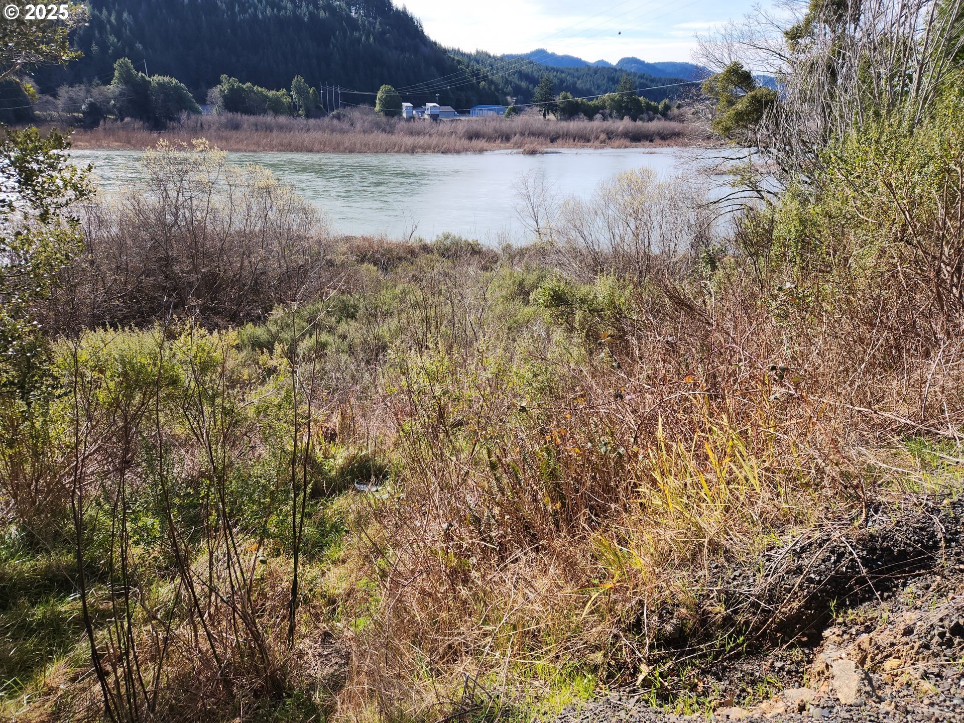 Riverfront Land in GoldBeach, Oregon