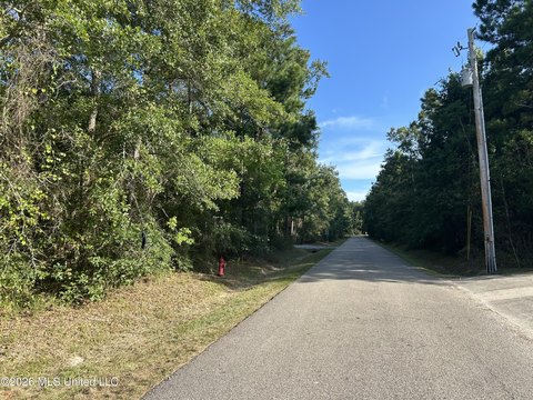 LAND - Waveland, MS