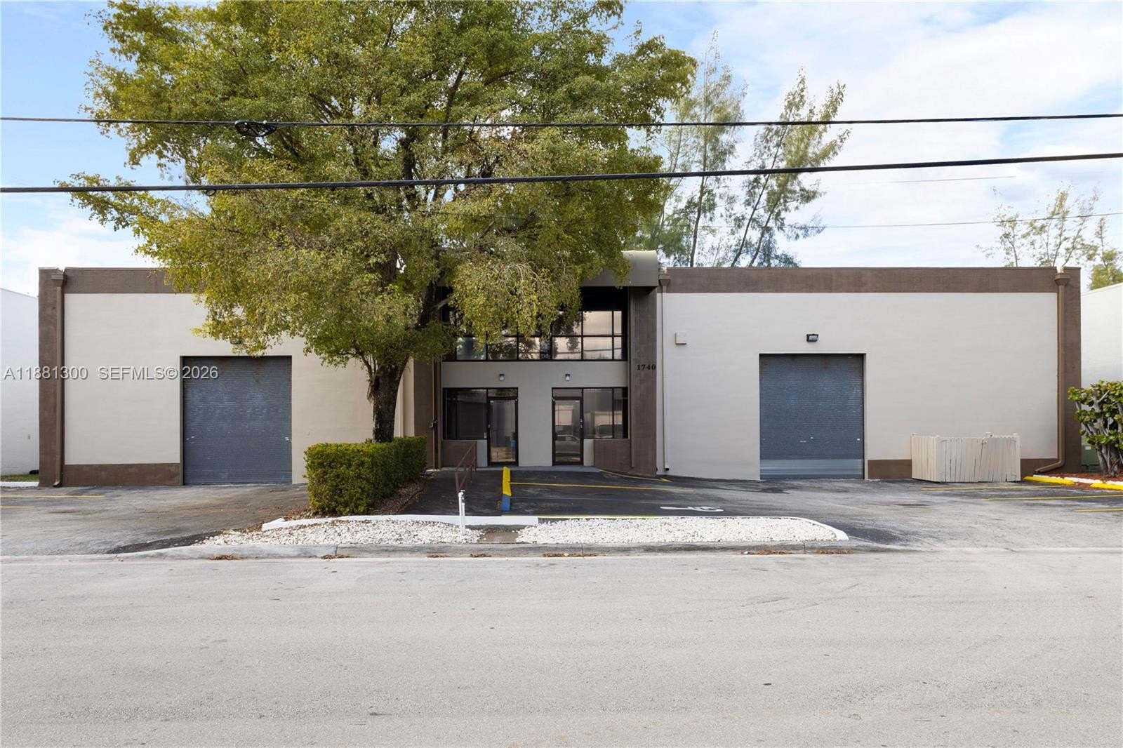 Doral Office Warehouse For Lease