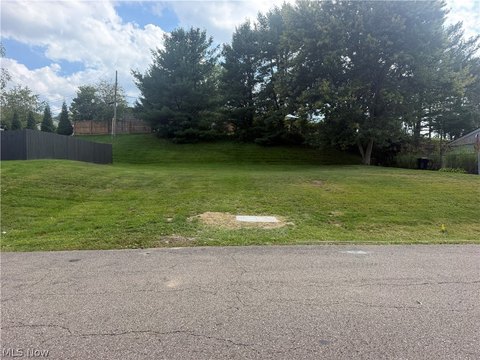 Land, Coshocton, OH
