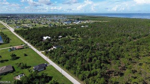 Cape Coral Land: Sunset Views