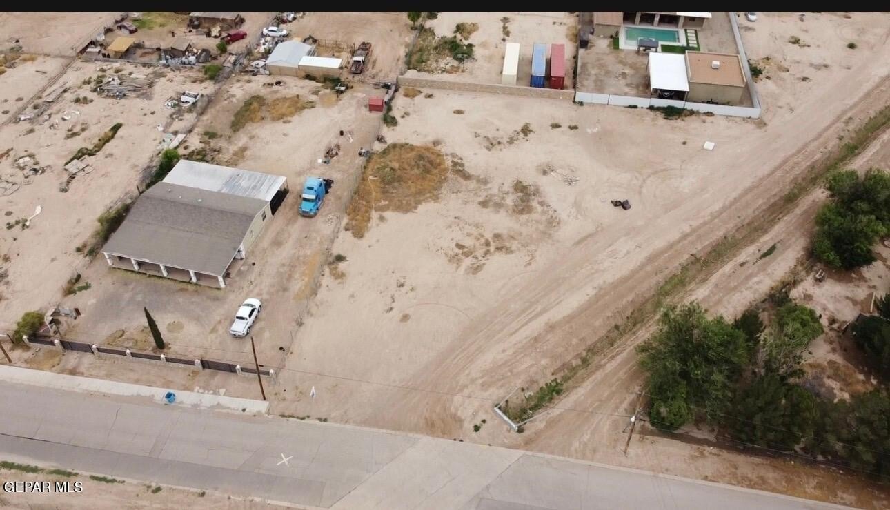 Spacious Residential Lot in Socorro