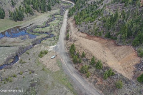 Land with Utilities in Fernwood