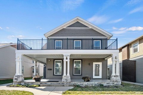 Turnkey Furnished Triplex Rental