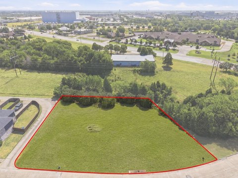 Residential Land in Mesquite, TX