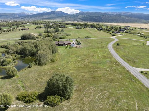 Land, Victor, ID