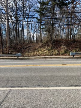 Land, Broadview Heights, OH