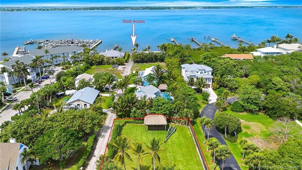 Residential Lot on Hutchinson Island