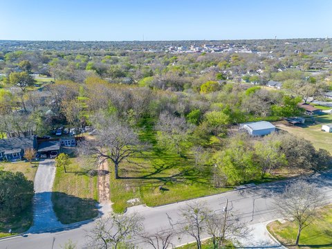 Acreage in Old Town Weatherford