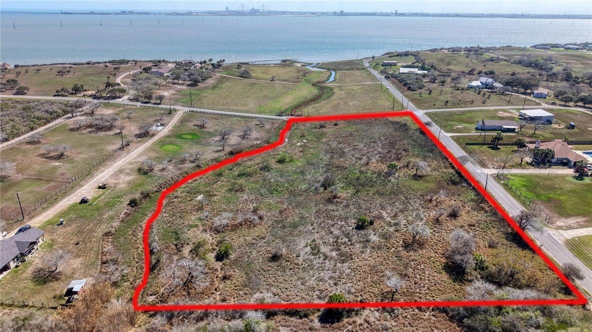 Taft, TX Acreage with Views