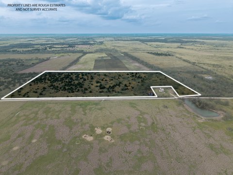 32 Acres in Coolidge ISD