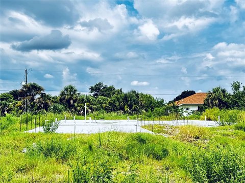 Land, NORTH PORT, FL