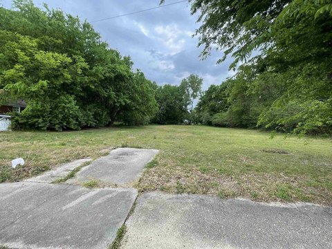 Memphis Land Near Fire Station