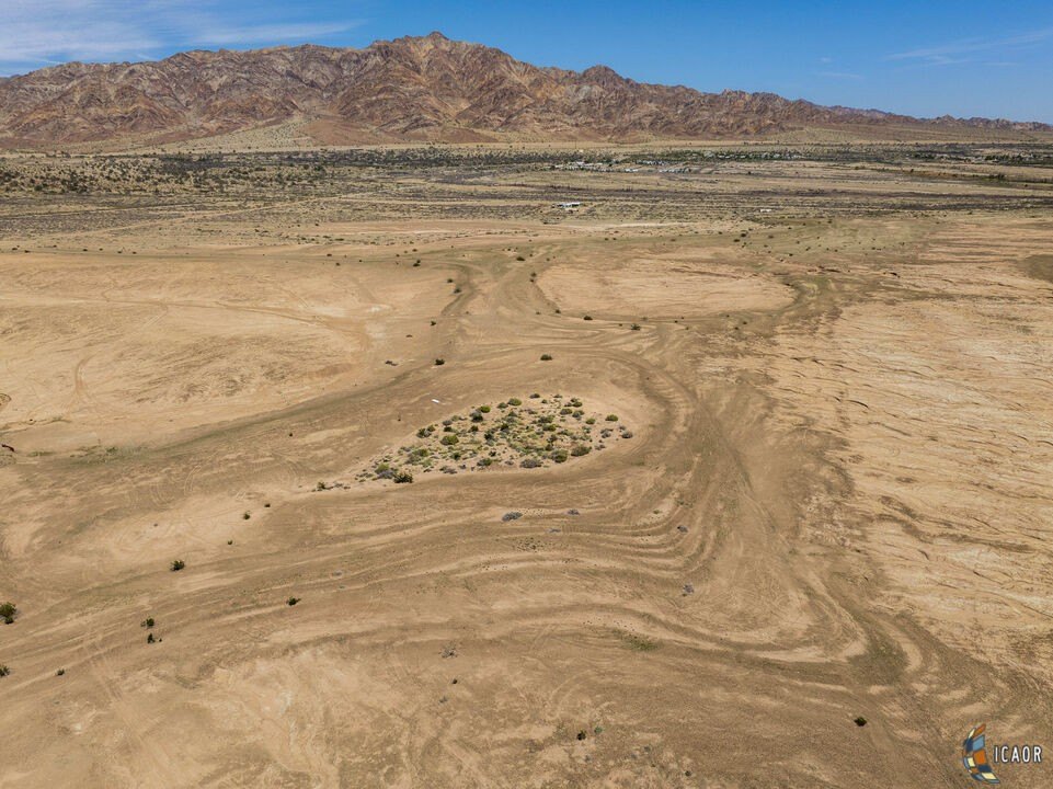 Vacant Desert Land in Niland