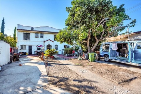 San Pedro Duplex with Potential