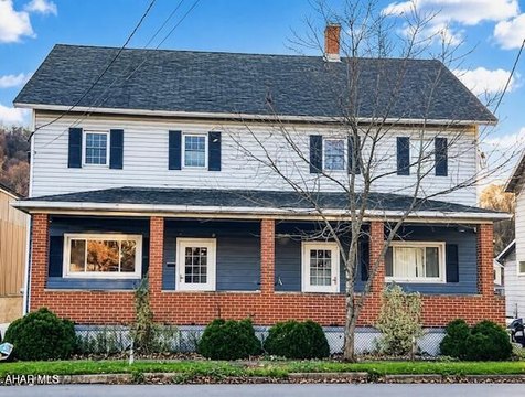 Two-Unit Residential Income Duplex