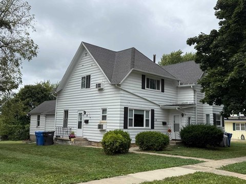 Duplex with Separate Utilities