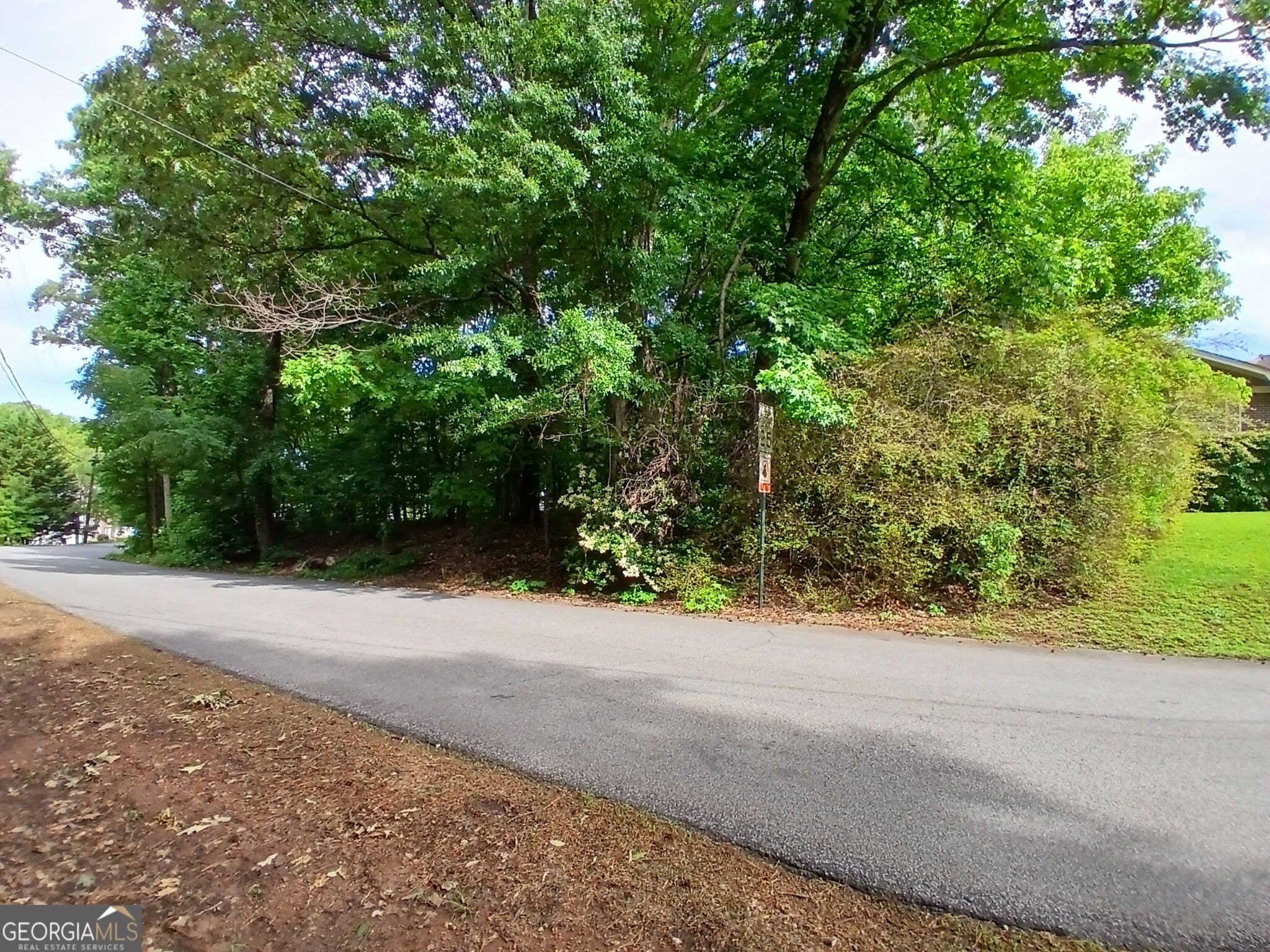 Wooded Lot in Austell, Georgia