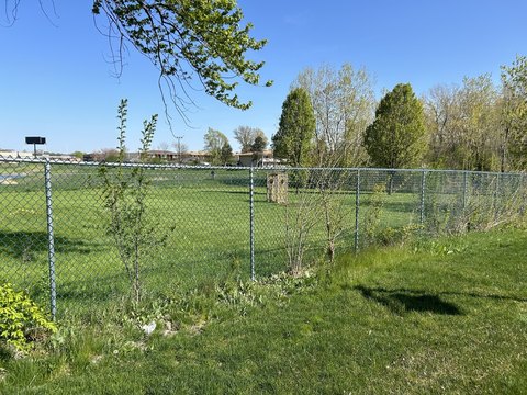 Residential Land in Hickory Hills