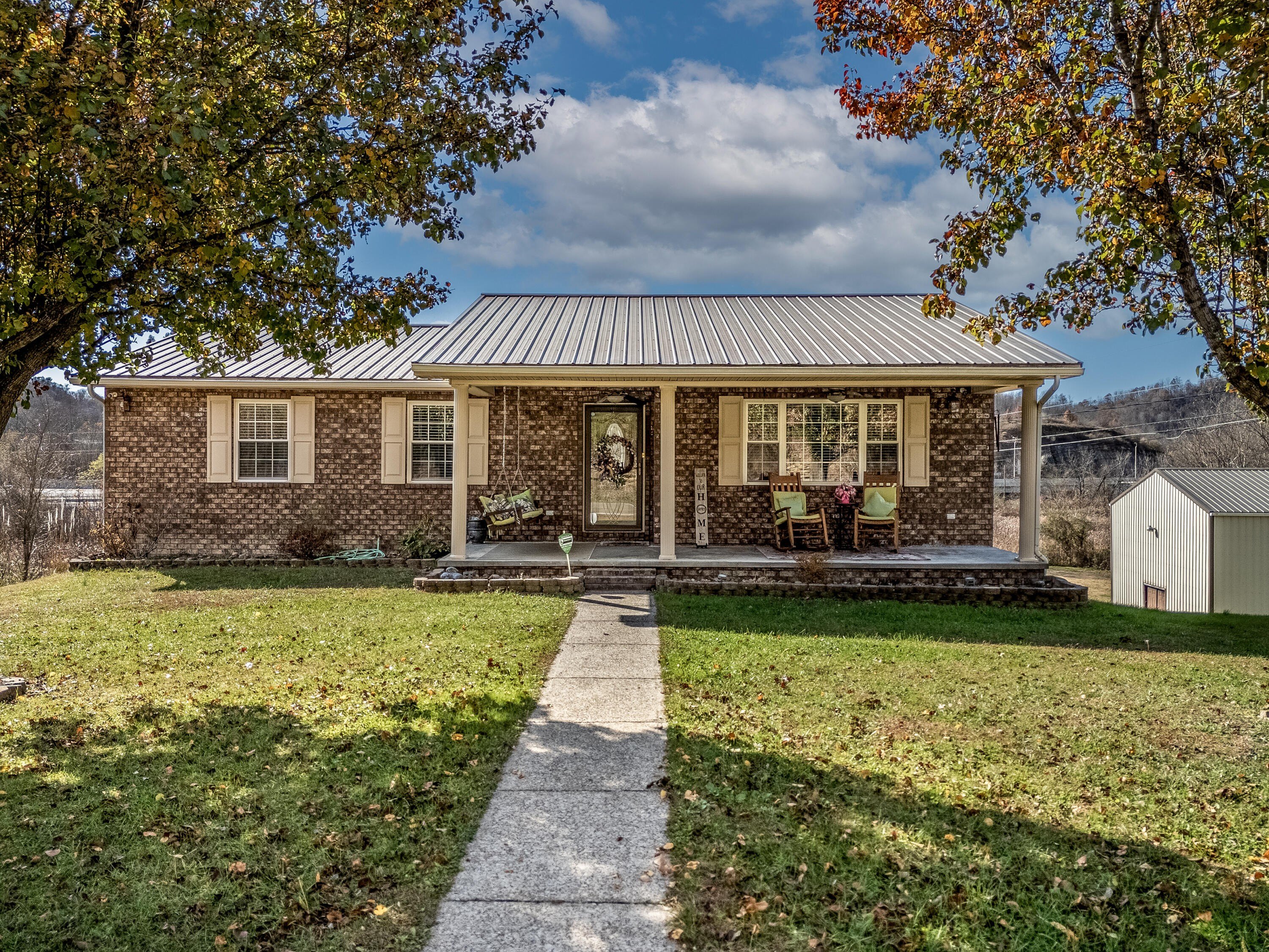 Commercial Property Near Mountain Parkway