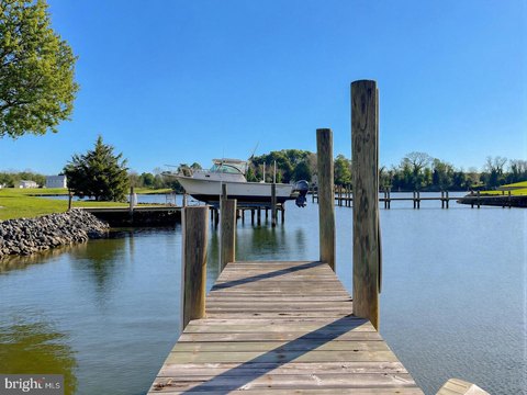 Land, SOLOMONS, MD