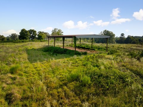 Hunting Land with Multiple Ponds