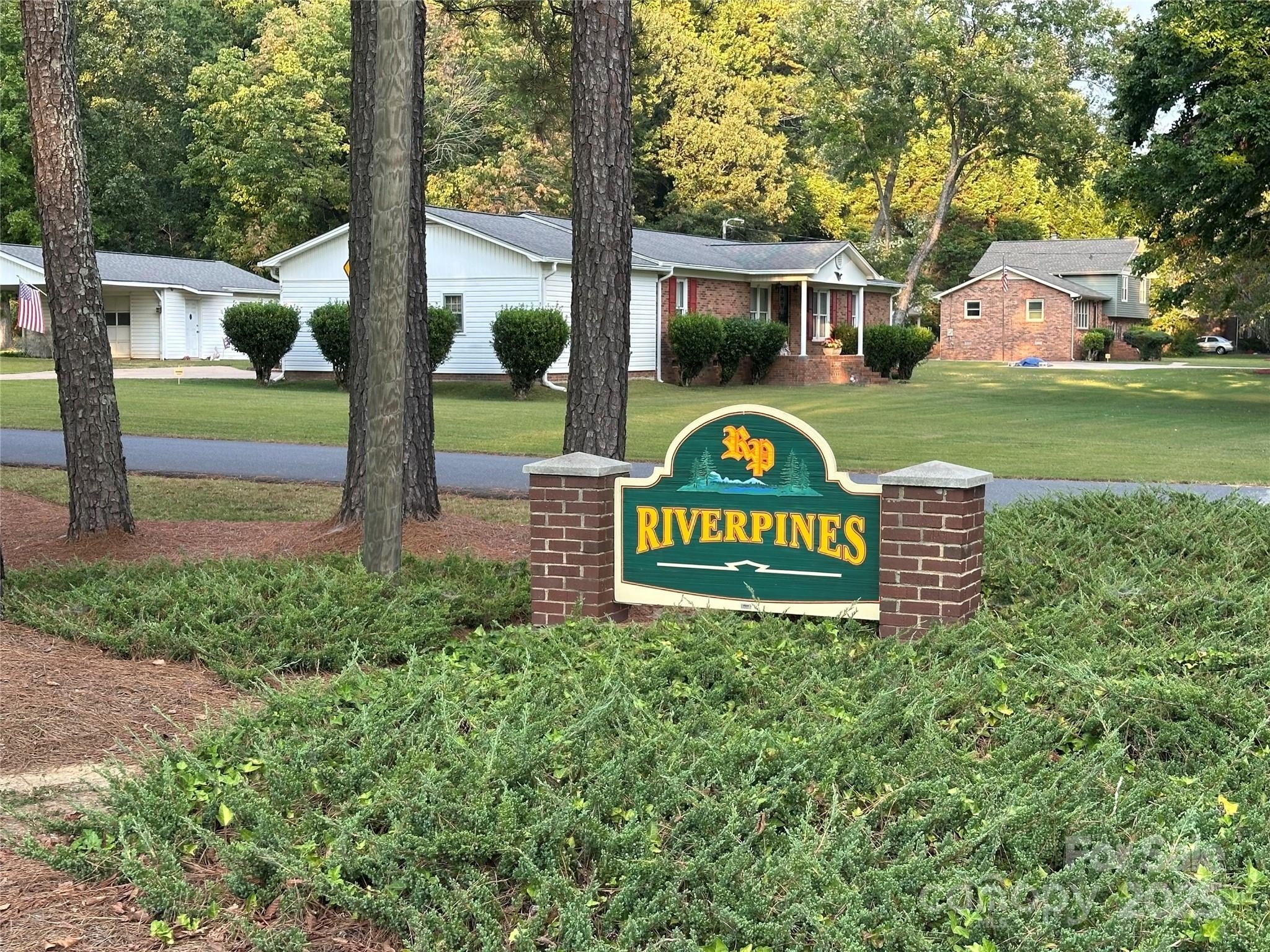 Residential Lot in River Pines