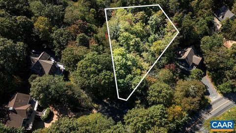 Wooded Resort Cul-de-Sac Lot