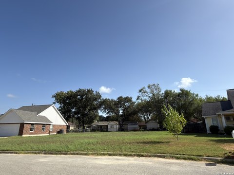 Land, Floresville, TX