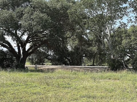 Acreage, Weimar, TX