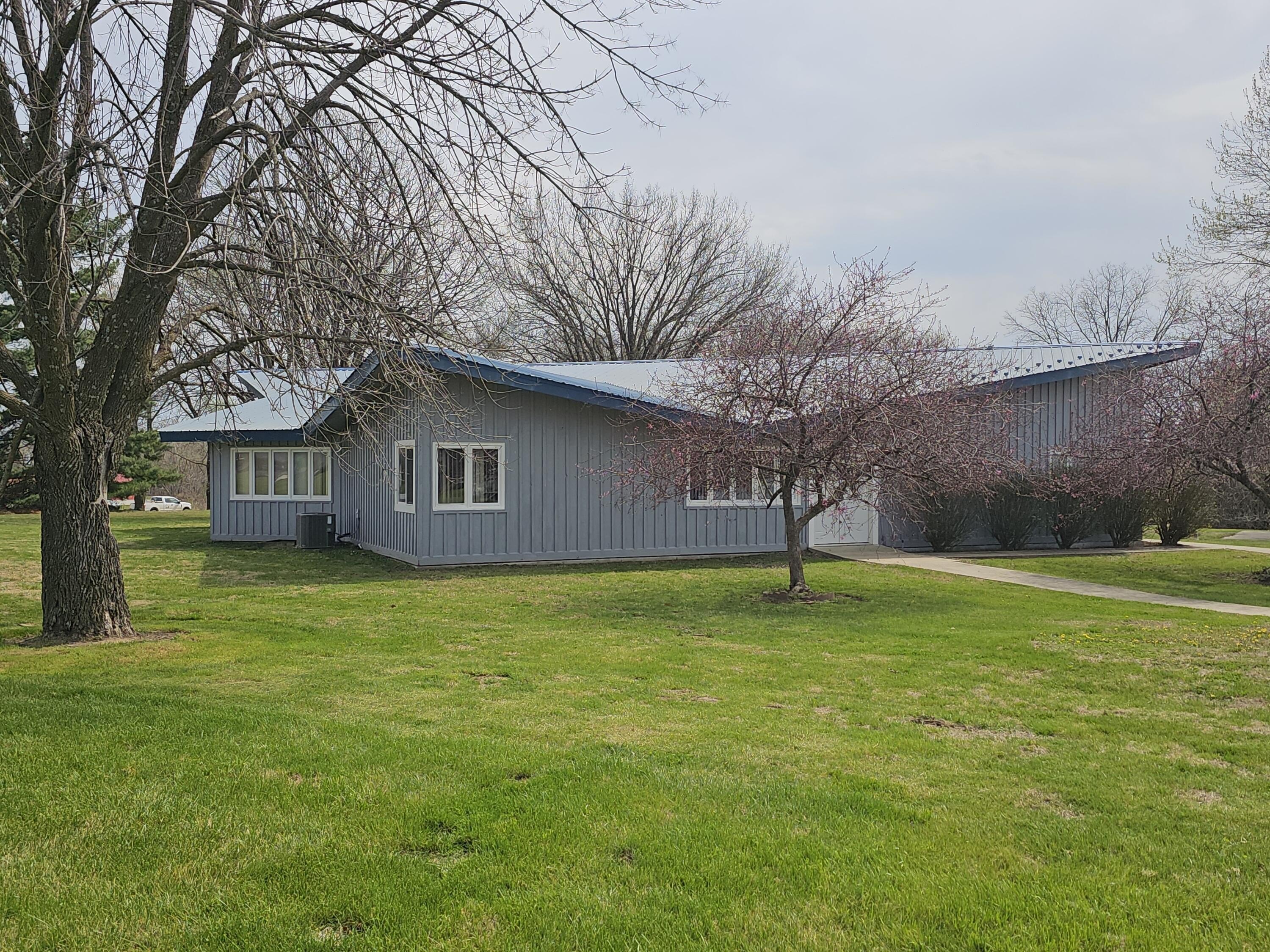 Versatile Commercial Building in Boonville