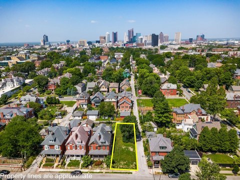 Land, Columbus, OH