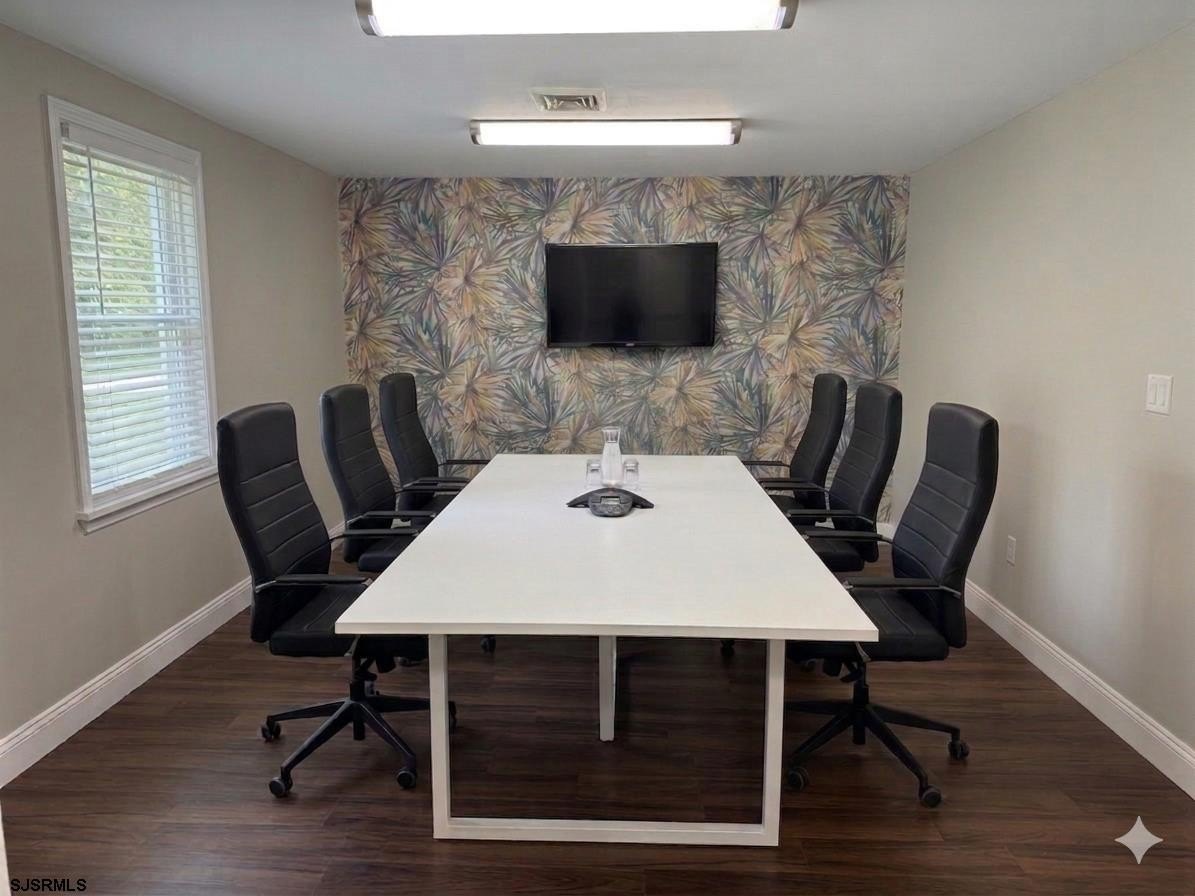Furnished Office Suite For Rent