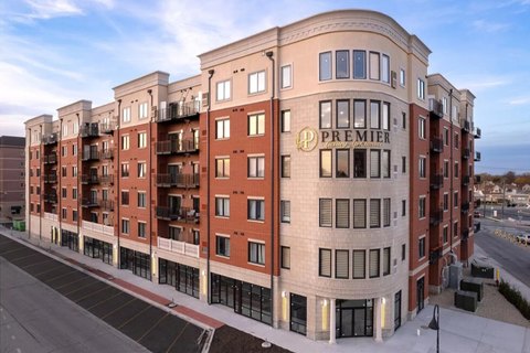 Prime Commercial Space in Franklin Park