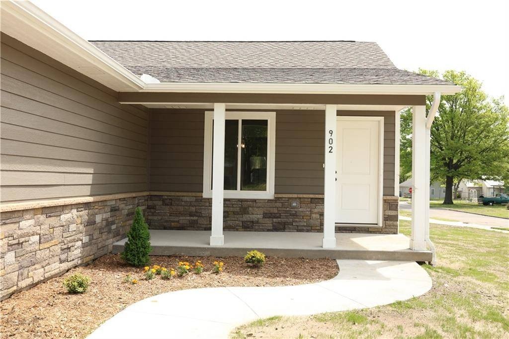 Charming Duplex in Neodesha, Kansas