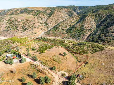 Land in Kings Canyon Area