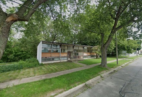 Commercial Building at Busy Intersection