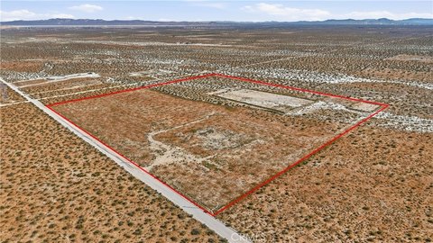 40 Acres Land with Wells