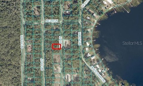 Vacant Residential Lot in Florida