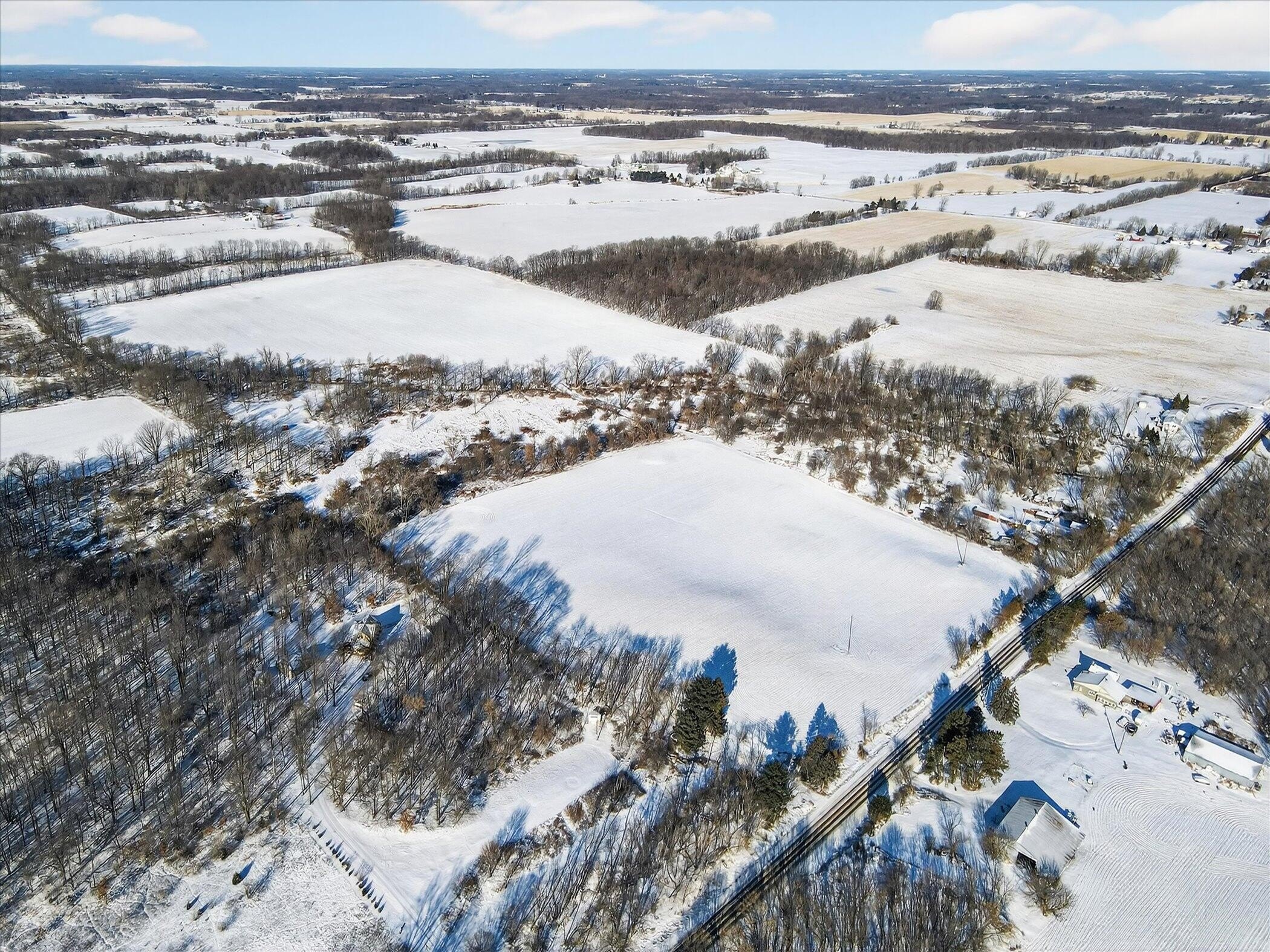 Spacious Eaton Rapids Land Parcel