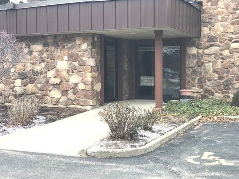 Elgin Office/Retail Space Available