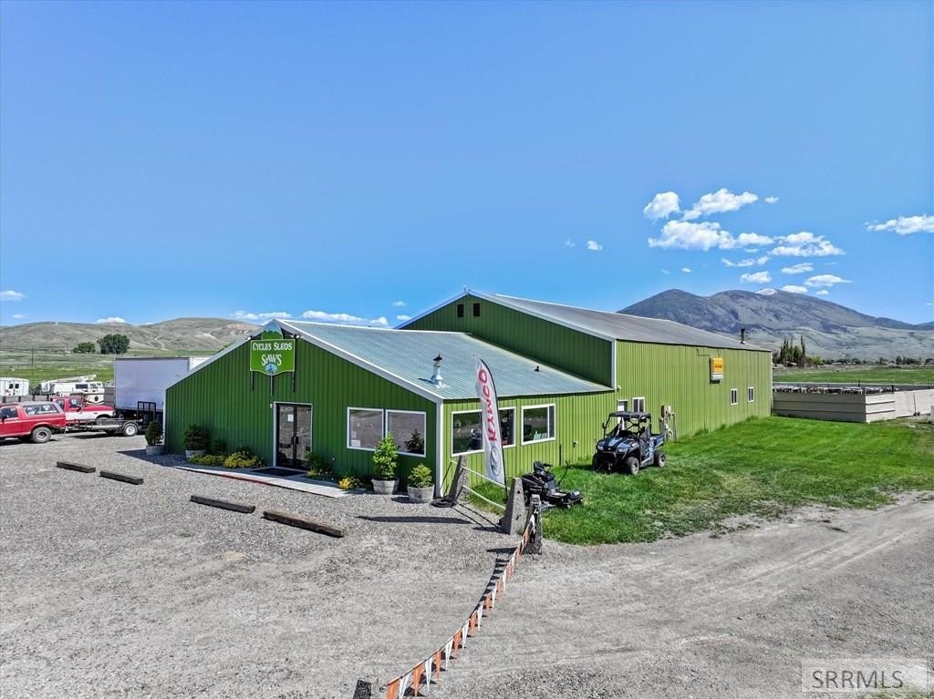 Established Powersports Business on 5 Acres