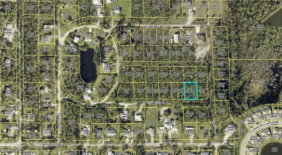 Residential Lot in Quiet Neighborhood